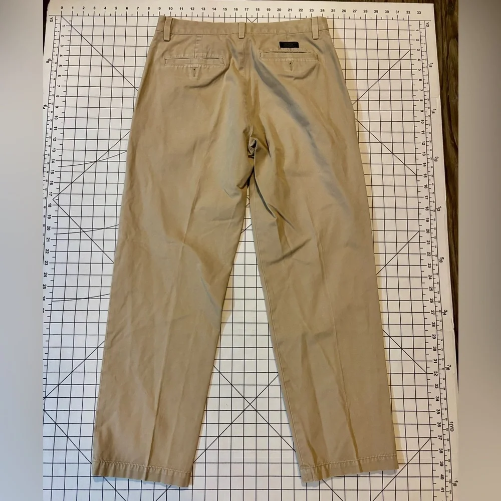 Banana Republic Men's Size 30/30‎ Tan Straight Fit Gavin Pants